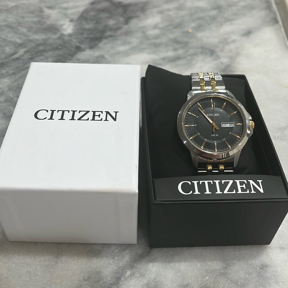 Citizen Quartz WR50 Mens watch